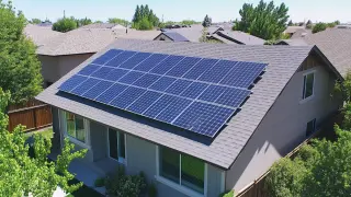 Understanding the Varieties and Applications of Solar Panel Solutions